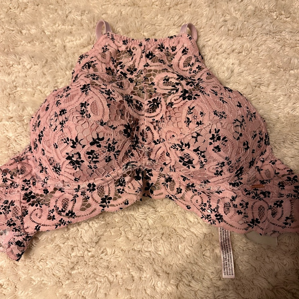 Assorted Pink apparel. - Picture 6 of 14